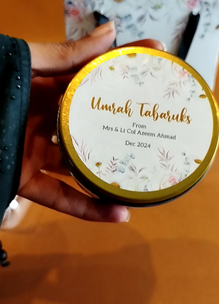 Hajj & Umrah Tabarruk Gift Set – Customized Bag, Tin Box & Zamzam Bottle (Complete Package)